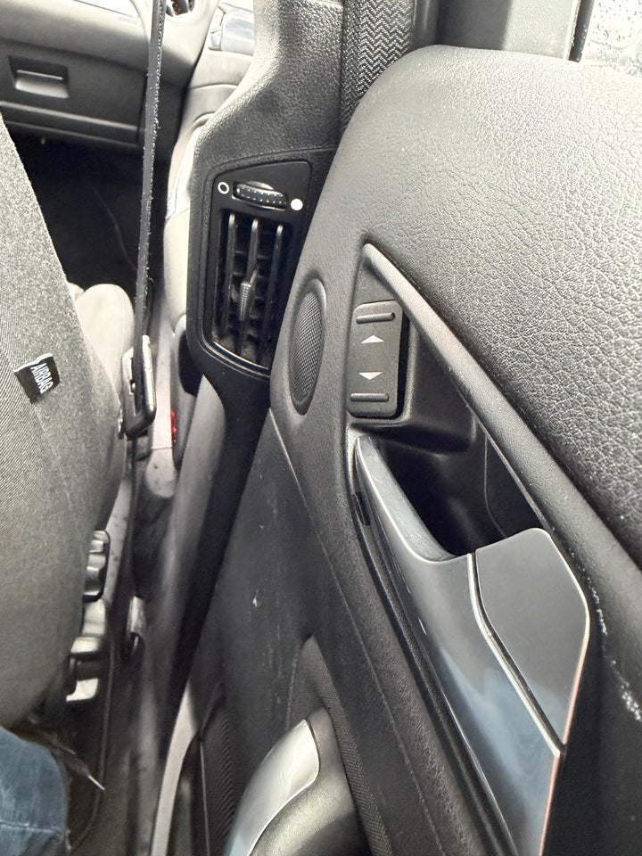 Ford Mondeo 2,0 SCTi 203 Titanium stc. aut. 5d