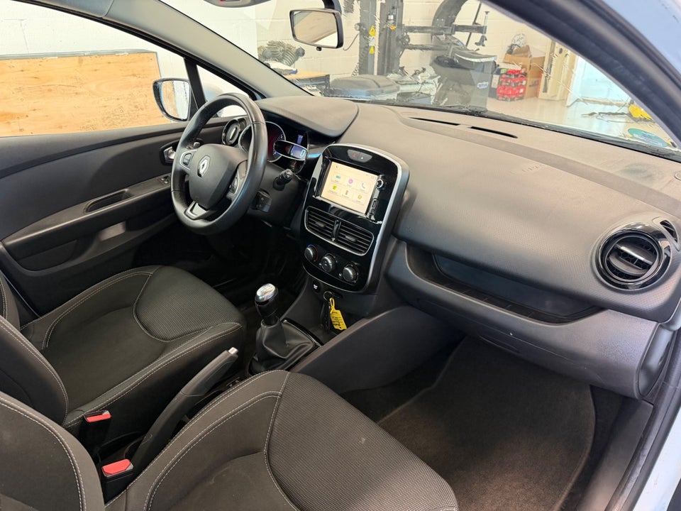 Renault Clio IV 1,5 dCi 90 Zen Sport Tourer 5d
