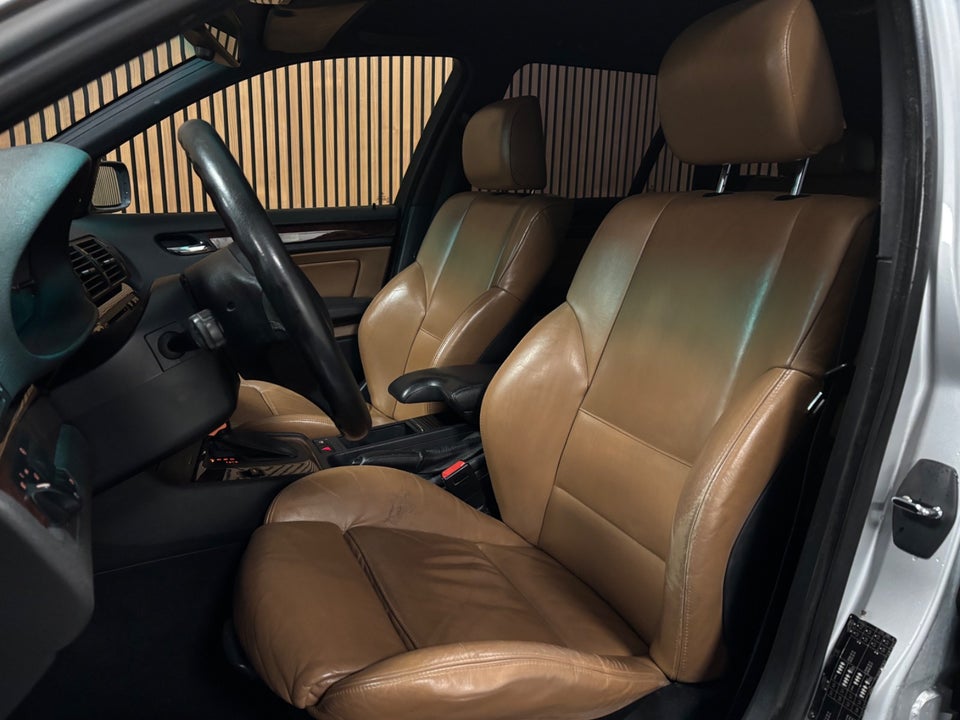 BMW 320d 2,0 Touring M-Sport Steptr. 5d