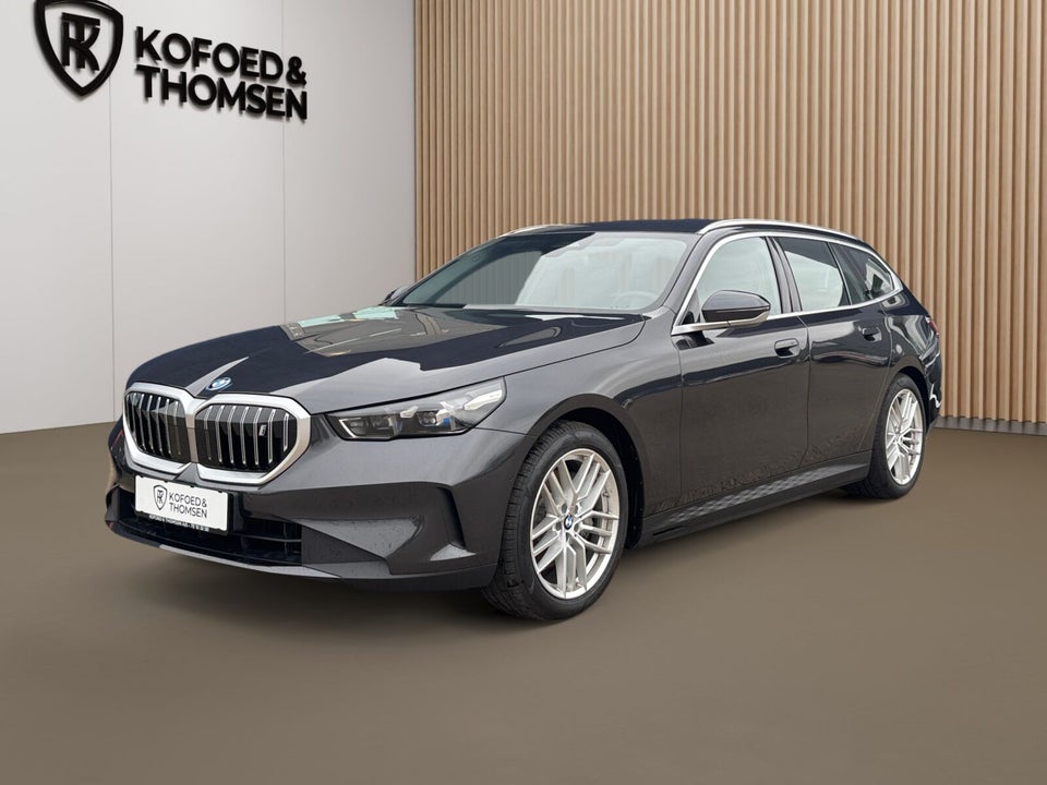 BMW i5 eDrive40 Touring Sport Line 5d