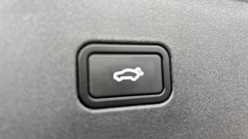 Volvo EX30 Standard Range Plus 5d