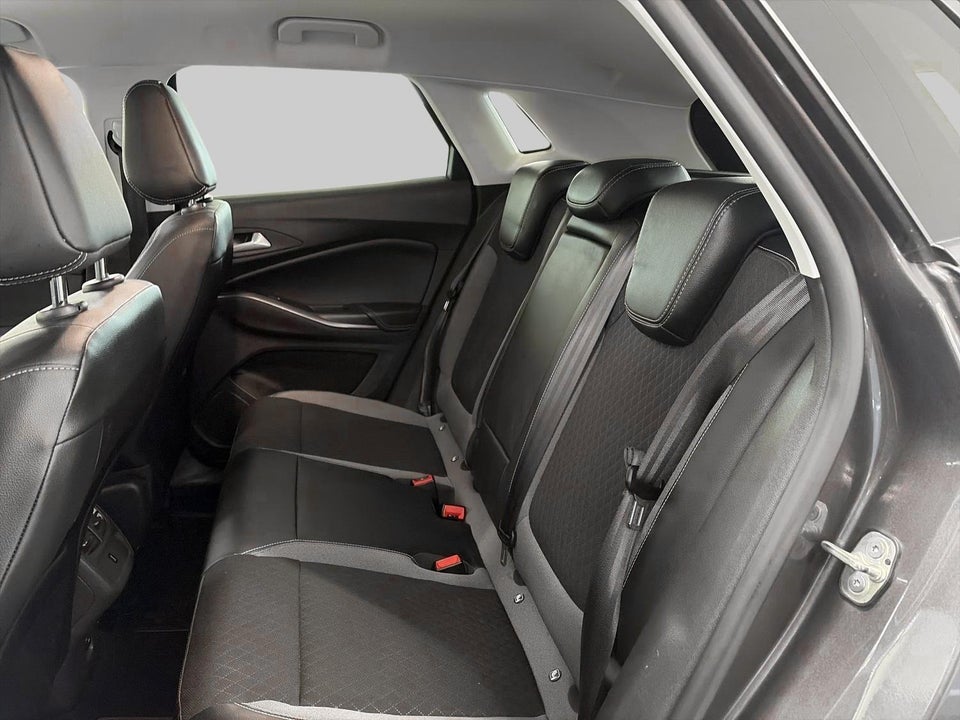 Opel Grandland X 1,6 Hybrid Ultimate aut. 5d