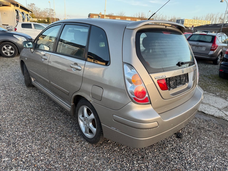 Suzuki Liana 1,6 Breeze 5d