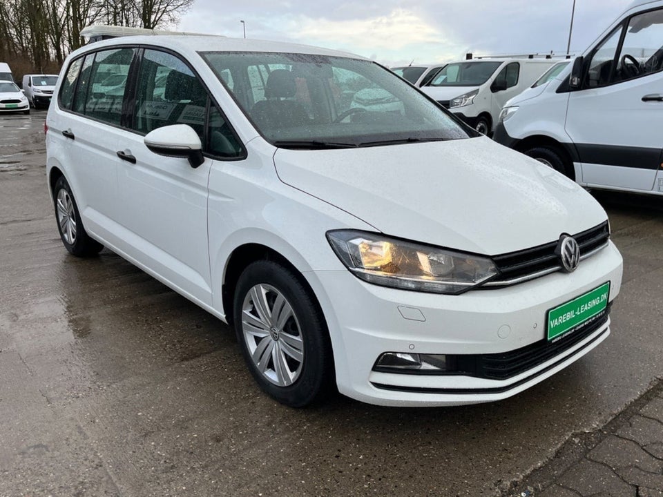 VW Touran 1,6 TDi 110 Trendline DSG Van 5d