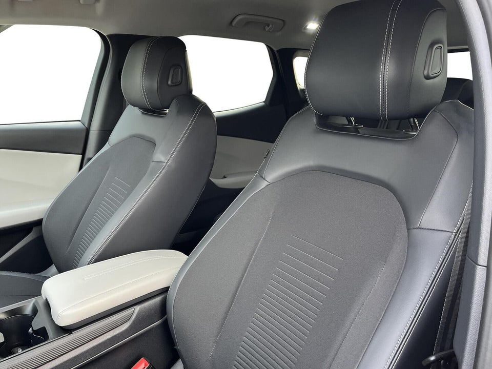 Ford Explorer 82 Premium Extended Range 5d