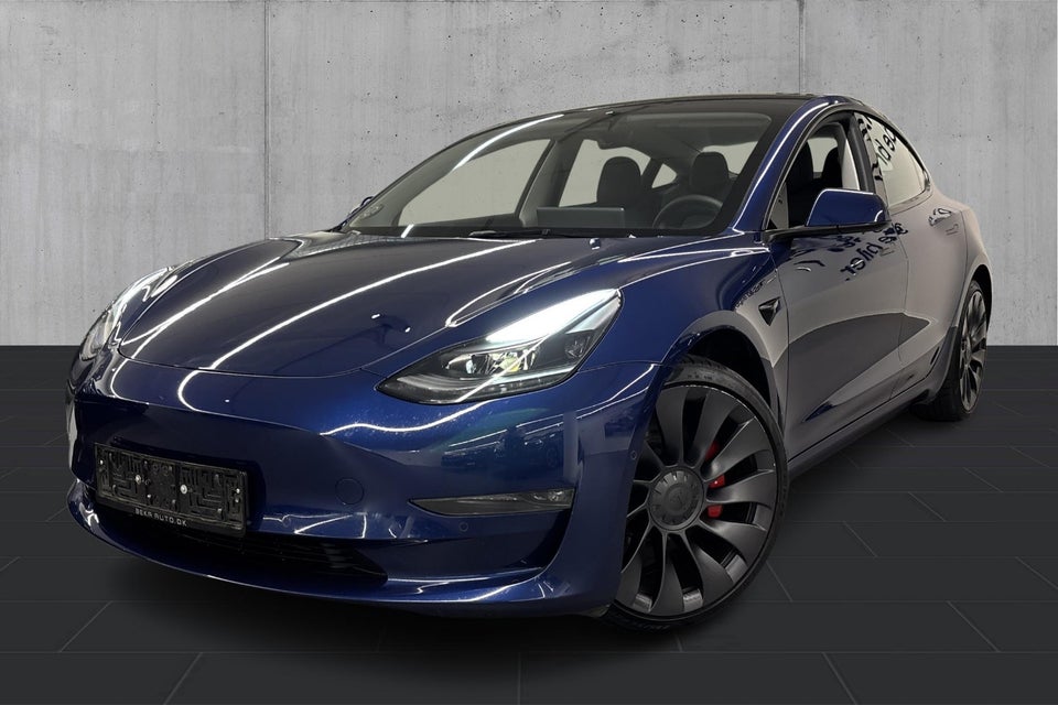 Tesla Model 3 Performance AWD 4d