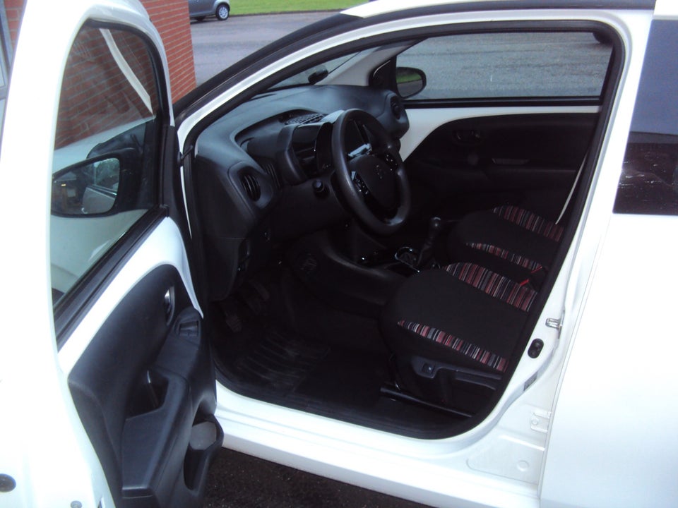 Citroën C1 1,0 VTi Shine Limited 5d