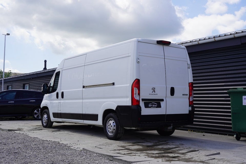 Peugeot Boxer 333 2,0 BlueHDi 130 L3H2 Premium