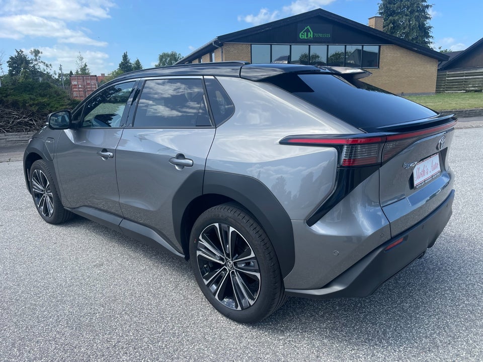Toyota bZ4X Executive Premium 5d