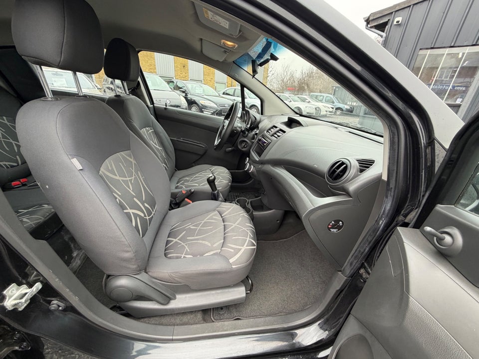 Chevrolet Spark 1,0 LT 5d