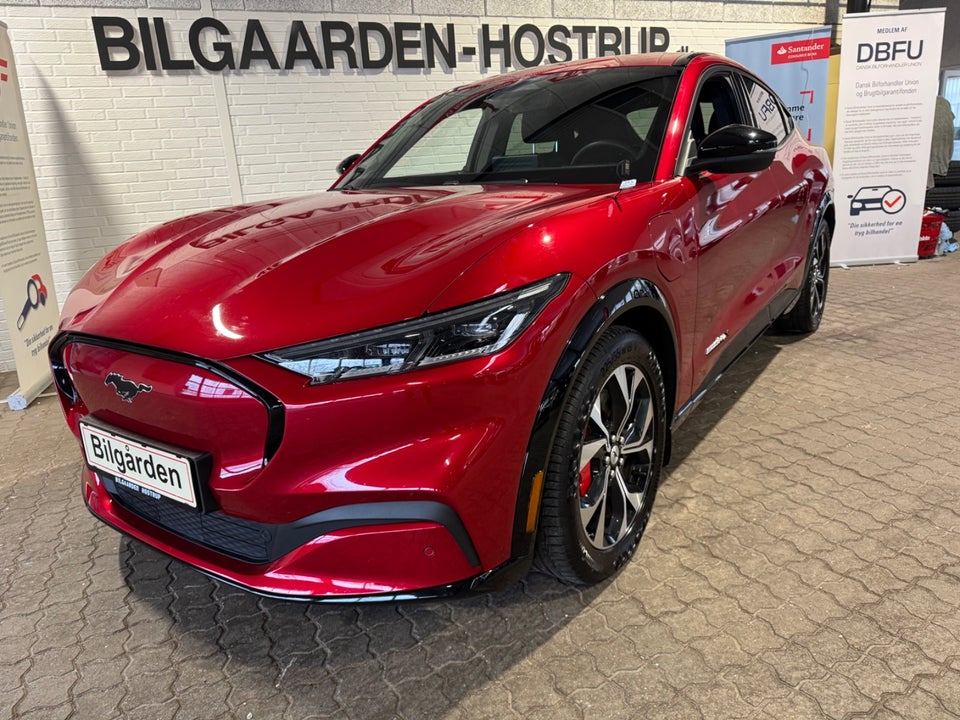 Ford Mustang Mach-E 88 Extended Range AWD 5d