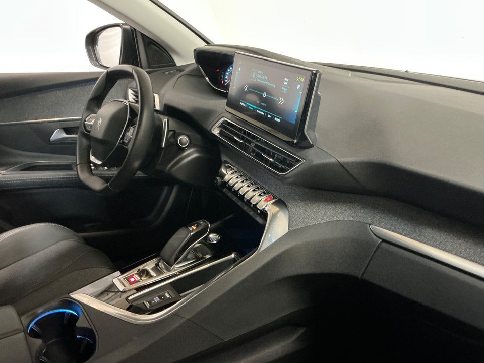 Peugeot 3008 1,6 Hybrid Allure Pack EAT8 5d