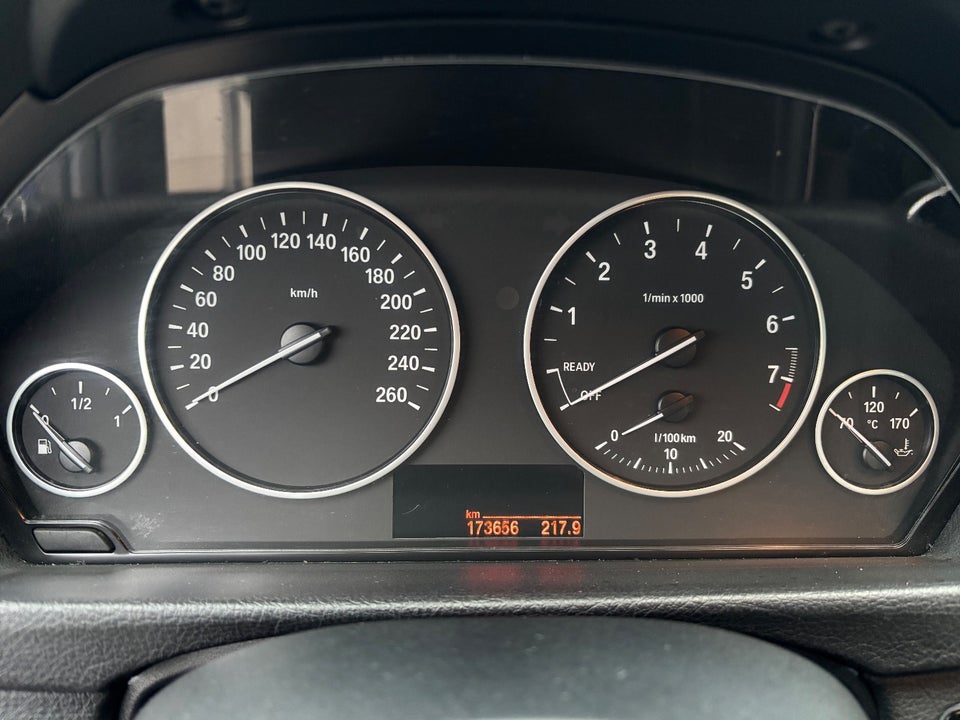 BMW 320i 2,0 aut. 4d