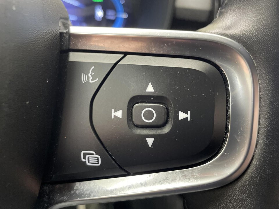 Volvo XC40 ReCharge Extended Range Core 5d