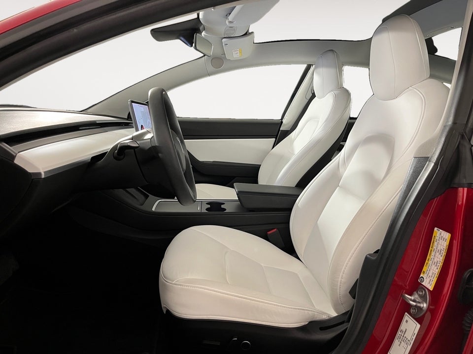 Tesla Model 3 Standard Range+ RWD 4d