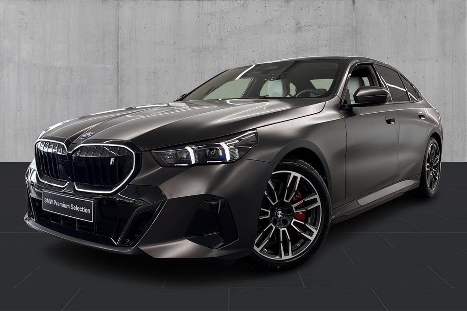 BMW i5 eDrive40 Fully Charged M-Sport 4d