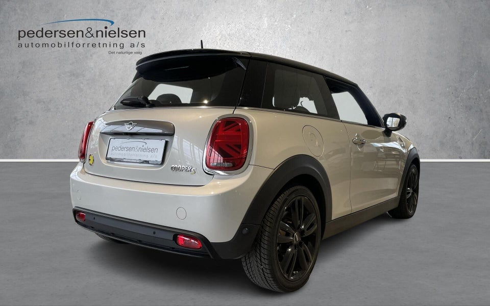 MINI Cooper SE Trim L 3d