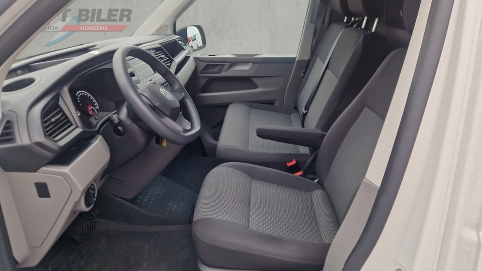 VW Transporter 2,0 TDi 150 Kassevogn DSG lang