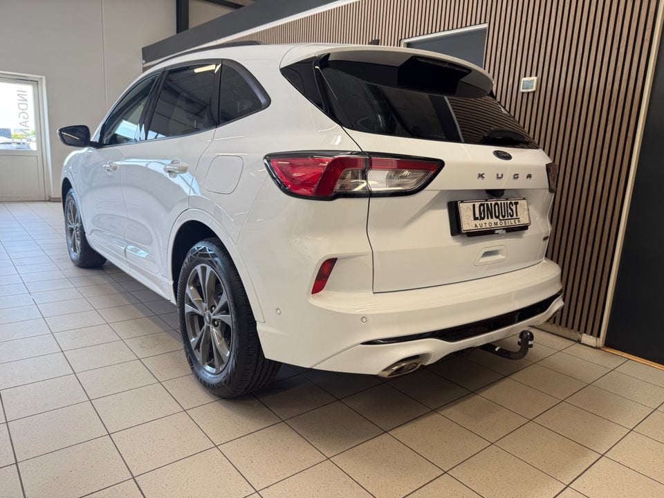 Ford Kuga 2,5 PHEV ST-Line X CVT 5d
