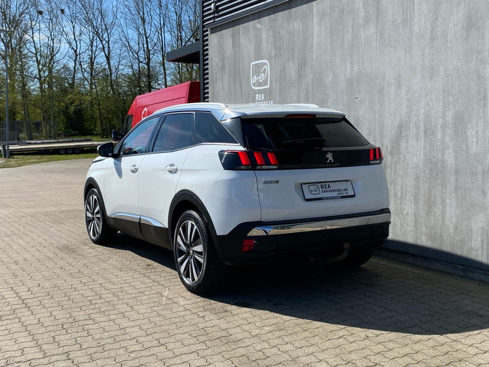 Peugeot 3008 1,6 BlueHDi 120 Allure Van 5d