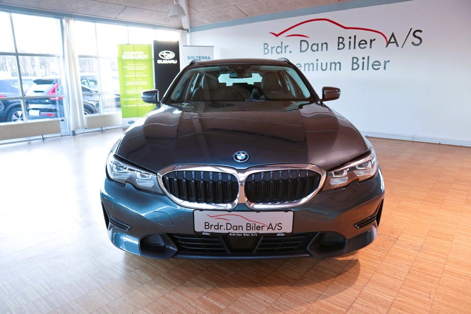 BMW 330e 2,0 Touring Sport Line aut. 5d