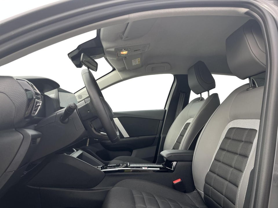 Citroën ë-C4 X 54 Plus 4d