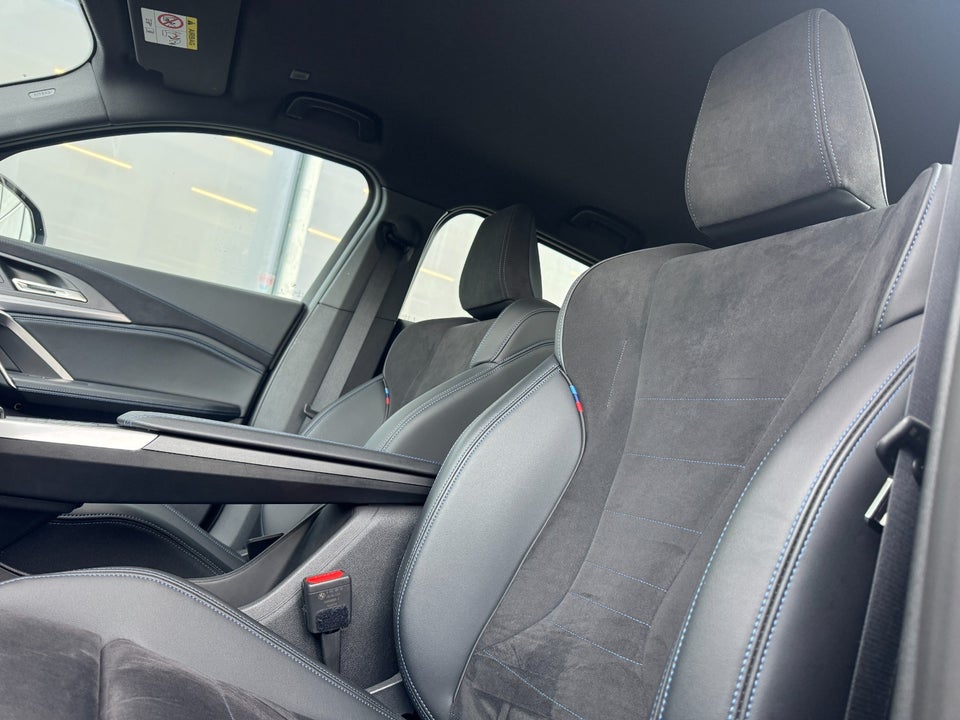 BMW iX2 eDrive20 M-Sport 5d