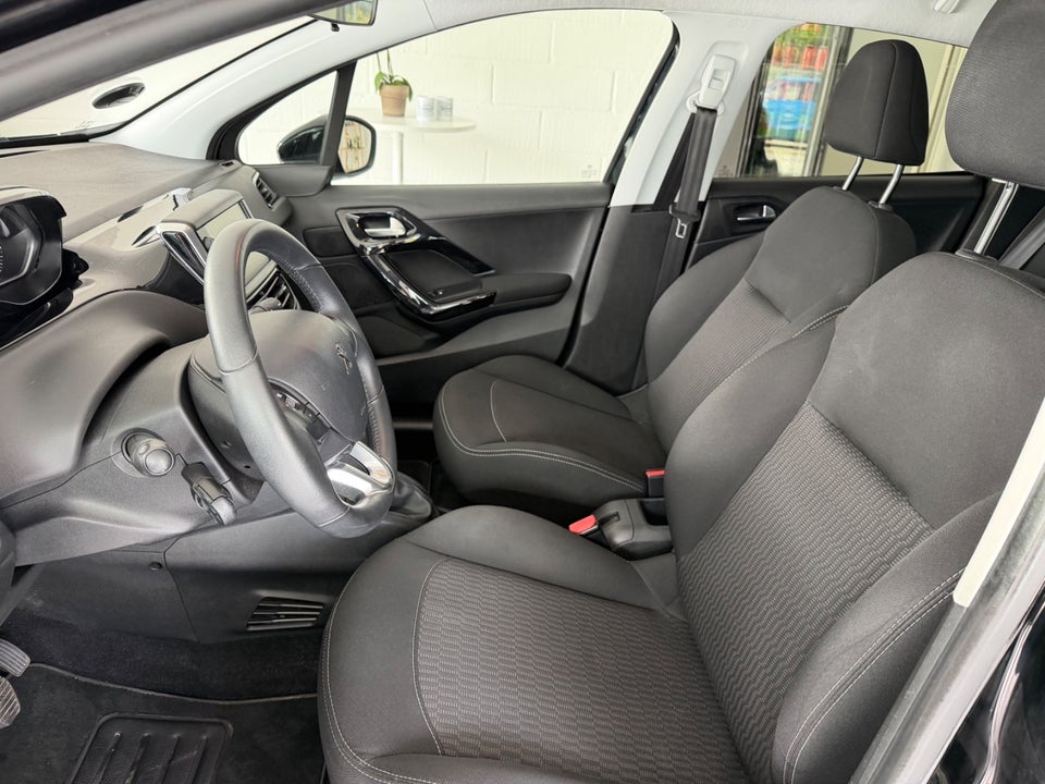 Peugeot 208 1,6 BlueHDi 100 Envy 5d