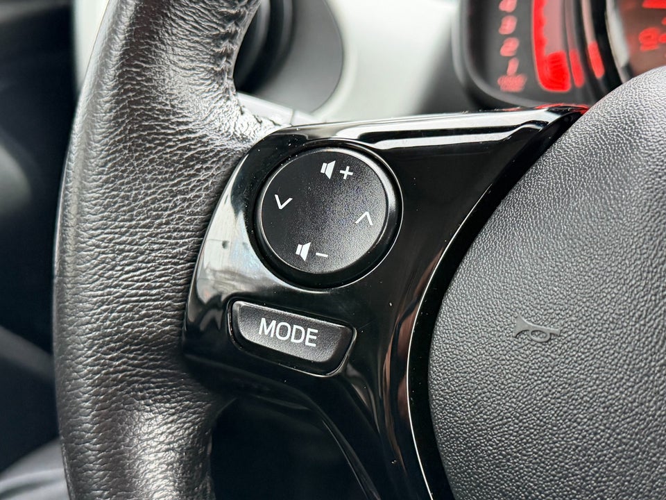 Peugeot 108 1,0 e-VTi 69 Allure 5d