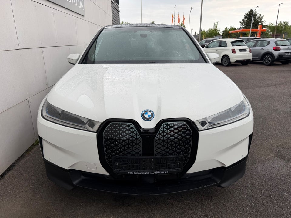BMW iX xDrive40 Fully Charged 5d
