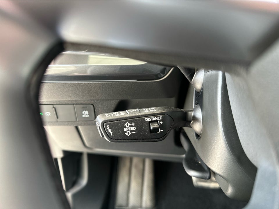 Audi Q4 e-tron 40 S-line 5d