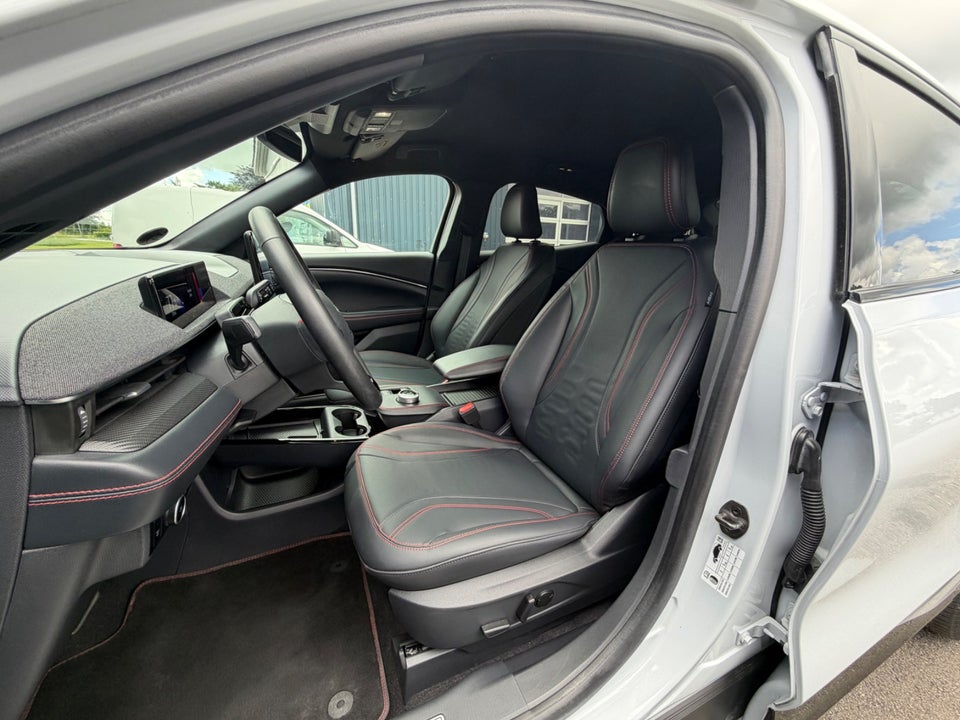 Ford Mustang Mach-E 88 Premium Extended Range 5d