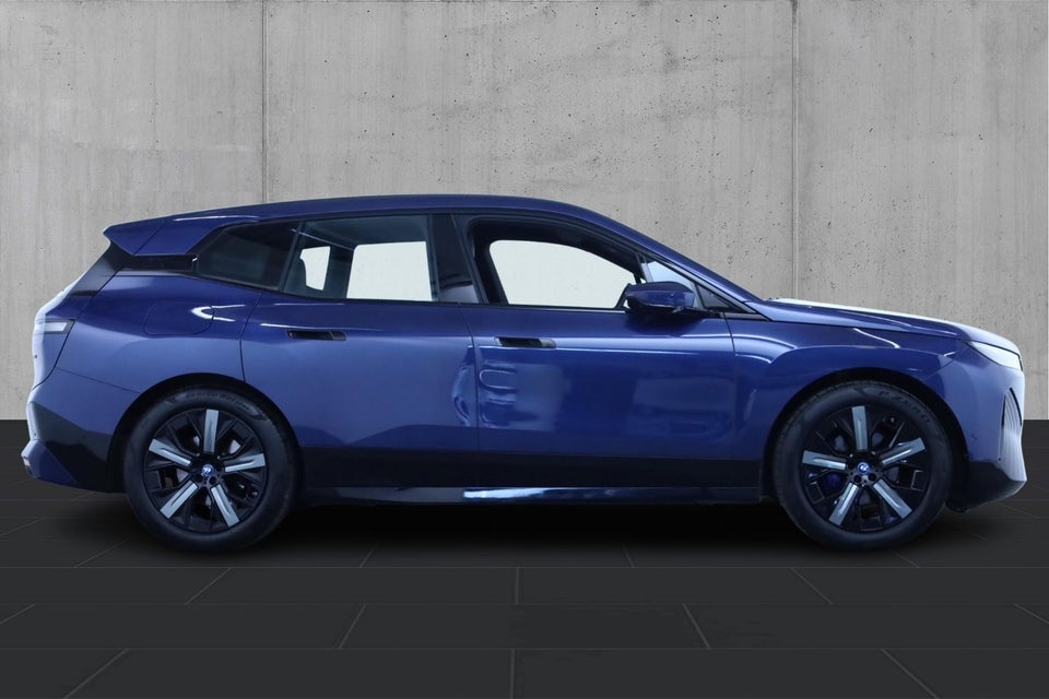 BMW iX xDrive40 5d