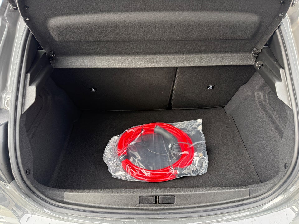 Peugeot e-208 54 GT Pack 5d