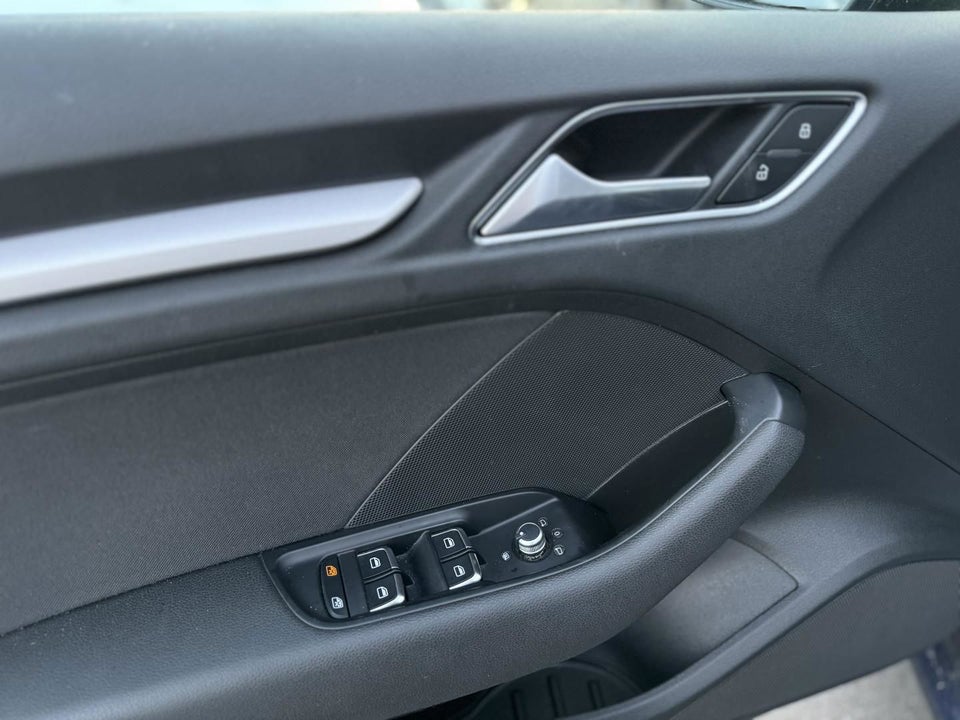 Audi A3 1,8 TFSi 180 Attraction Sportback S-tr. 5d