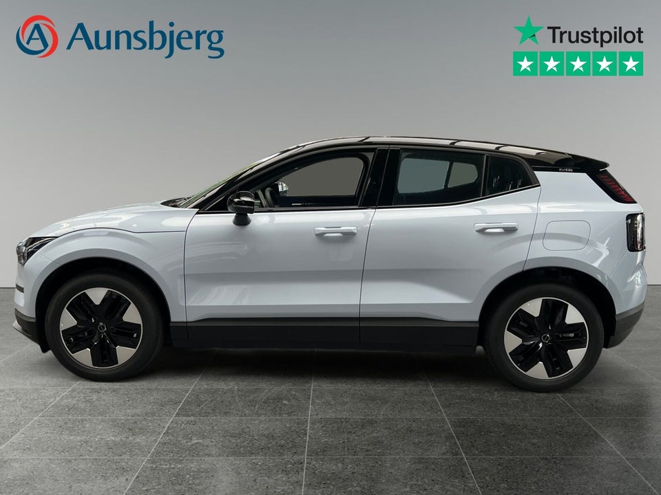 Volvo EX30 Standard Range Plus 5d