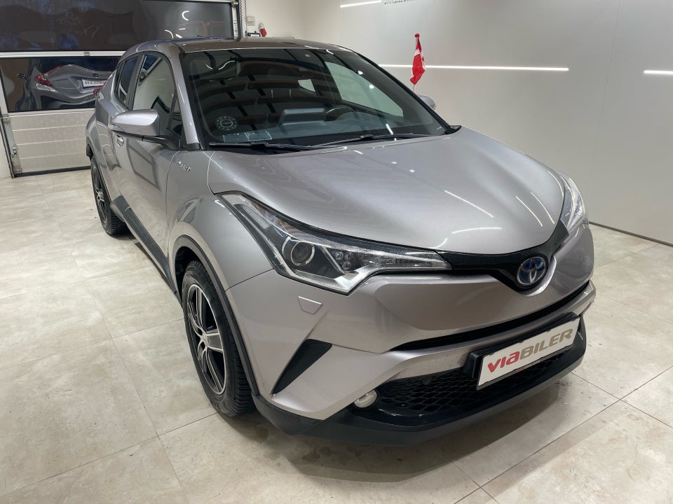 Toyota C-HR 1,8 Hybrid C-ENTER CVT 5d