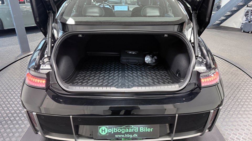 Hyundai Ioniq 6 53 Essential 4d
