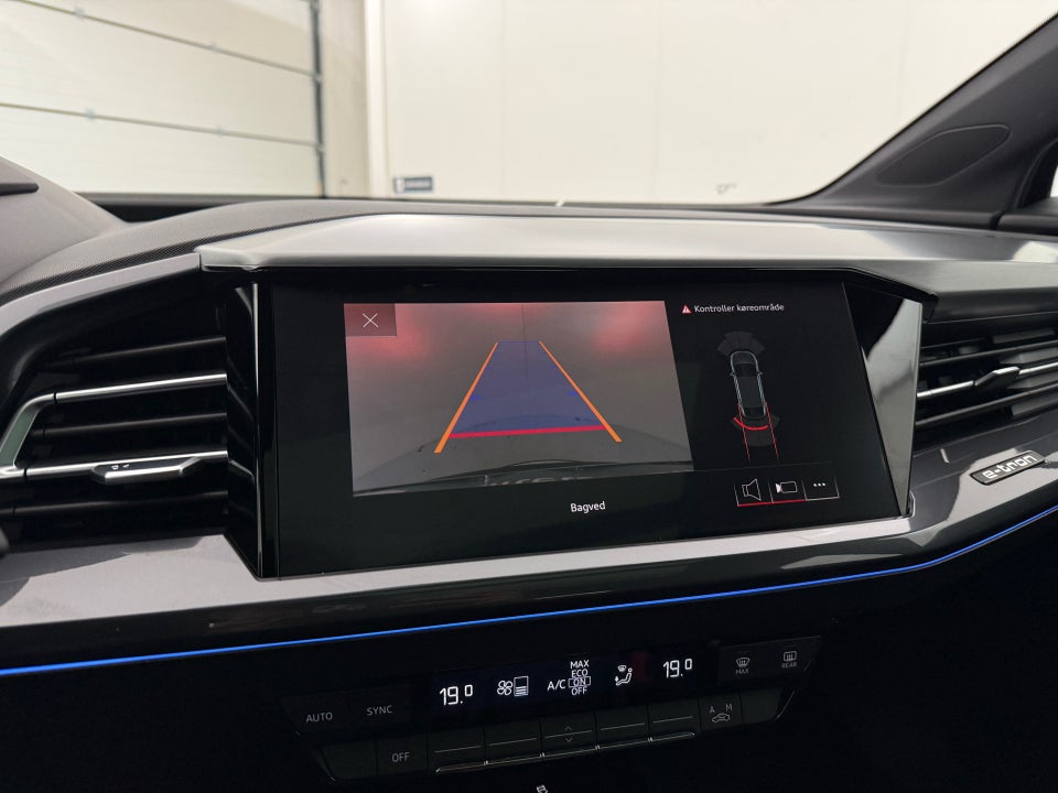 Audi Q4 e-tron 50 S-line Sportback quattro 5d