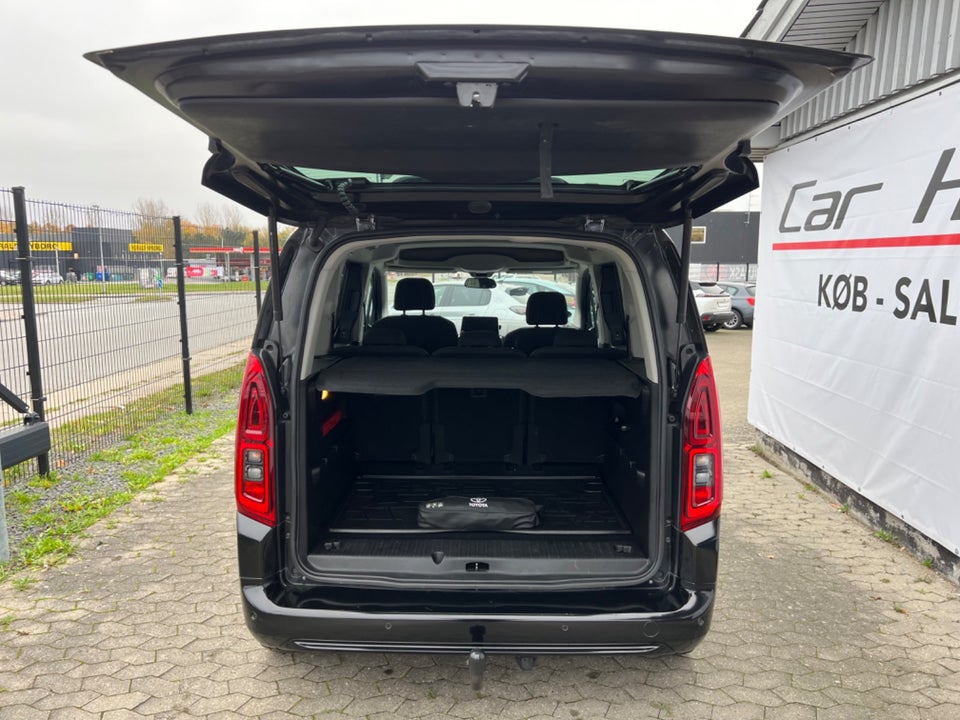 Toyota ProAce City Verso 1,5 D 102 Medium Family 5d