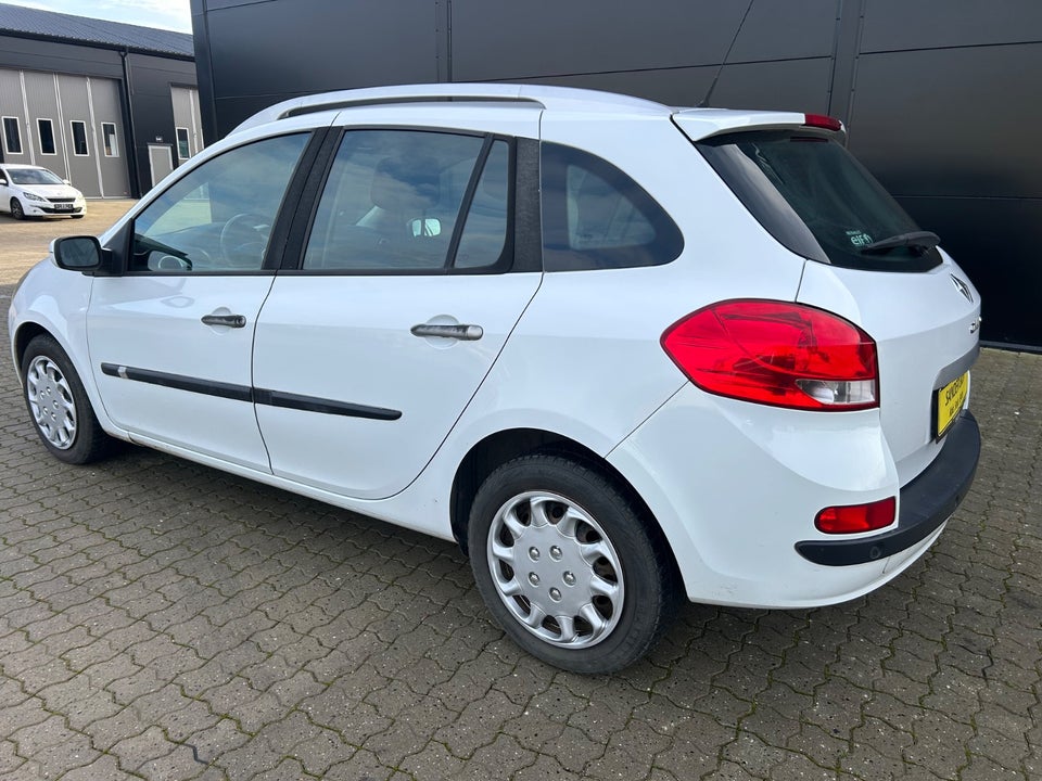 Renault Clio II 1,2 8V Basic 3d