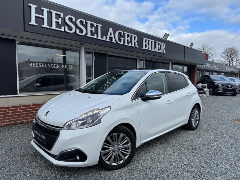 Peugeot 208 1,6 BlueHDi 100 Allure Sky 5d