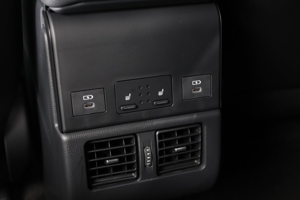 Toyota bZ4X Executive 5d