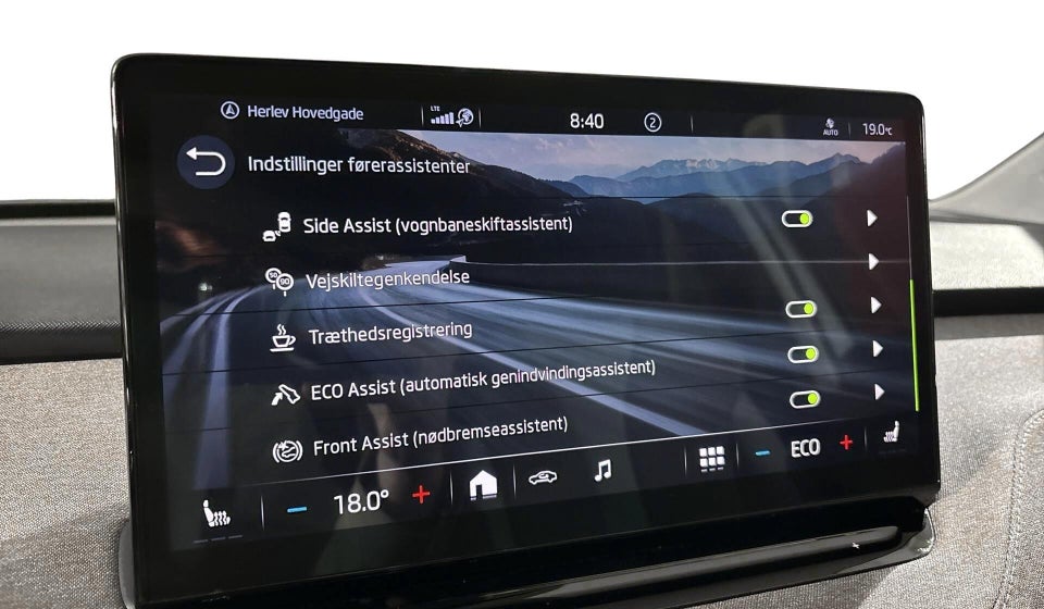 Skoda Enyaq 60 iV Selection Lodge 5d