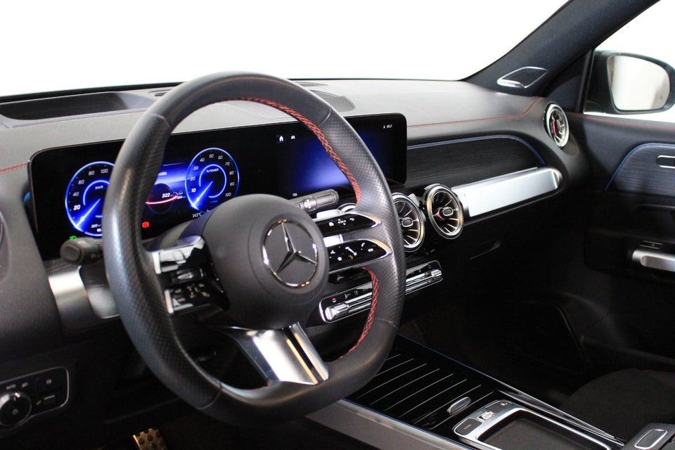 Mercedes EQB250+ AMG Line 5d