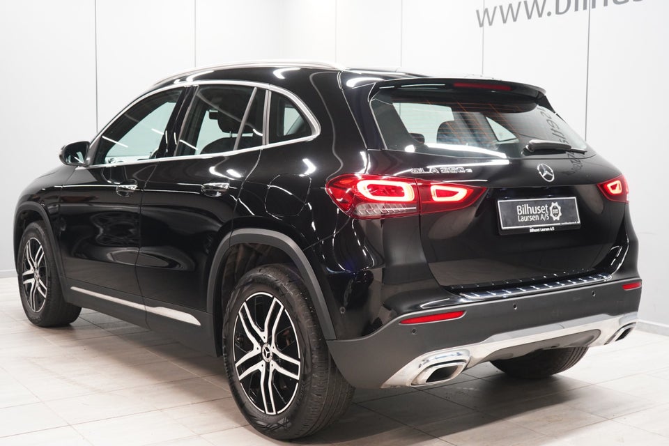 Mercedes GLA250 e 1,3 Progressive aut. 5d