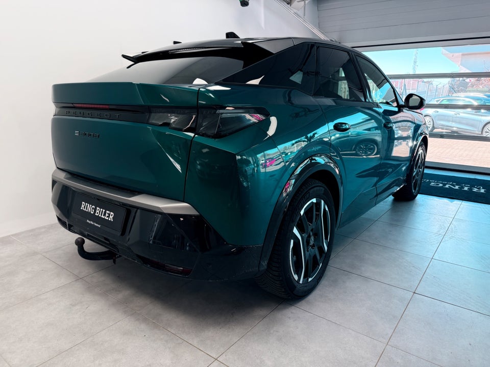 Peugeot e-3008 77 GT Pack 5d