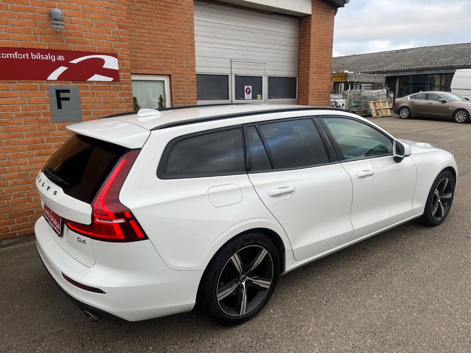 Volvo V60 2,0 D4 190 Momentum aut. 5d