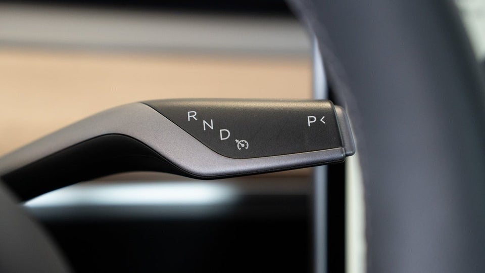 Tesla Model 3 Long Range AWD 4d