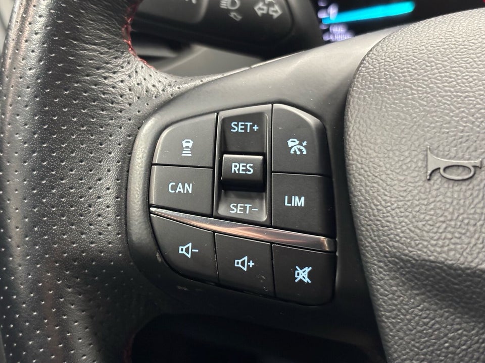 Ford Focus 1,0 EcoBoost ST-Line 5d